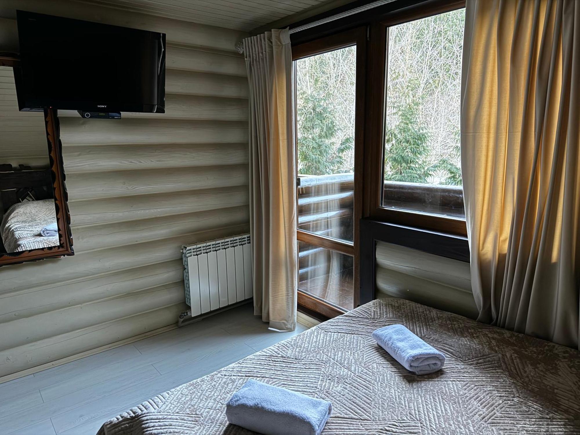Goral Cottage In Мигово Экстерьер фото